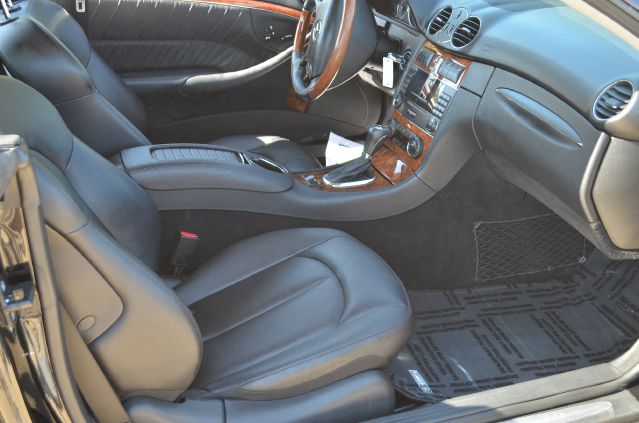 2009 Mercedes-Benz CLK-Class 3906