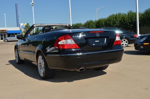 2009 Mercedes-Benz CLK-Class 3906