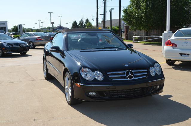 2009 Mercedes-Benz CLK-Class 3906