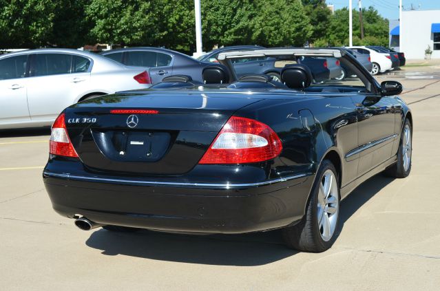 2009 Mercedes-Benz CLK-Class 3906