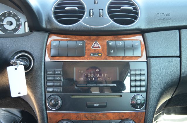 2009 Mercedes-Benz CLK-Class 3906