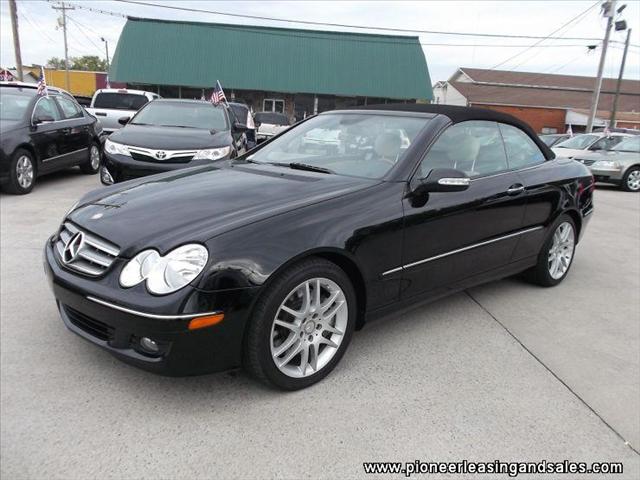 2009 Mercedes-Benz CLK-Class 3906