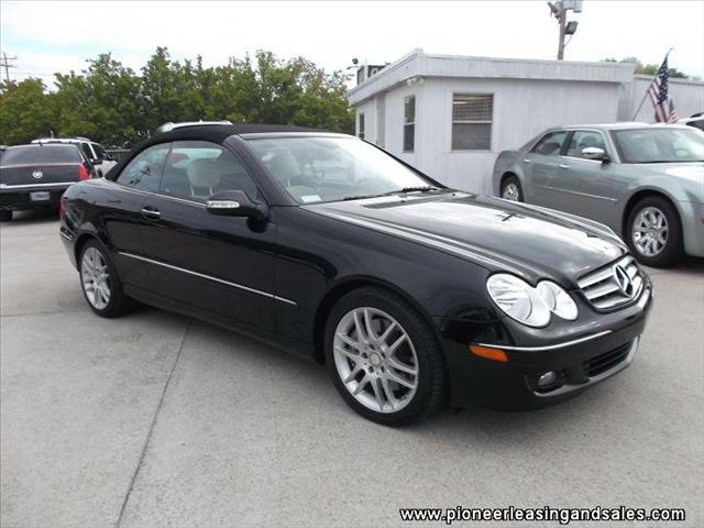 2009 Mercedes-Benz CLK-Class 3906