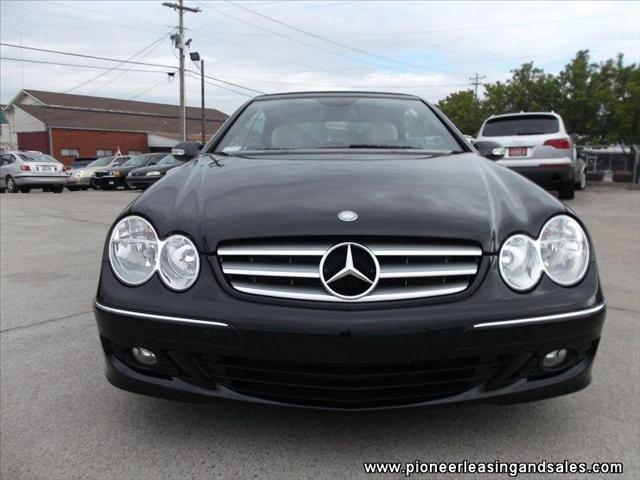 2009 Mercedes-Benz CLK-Class 3906
