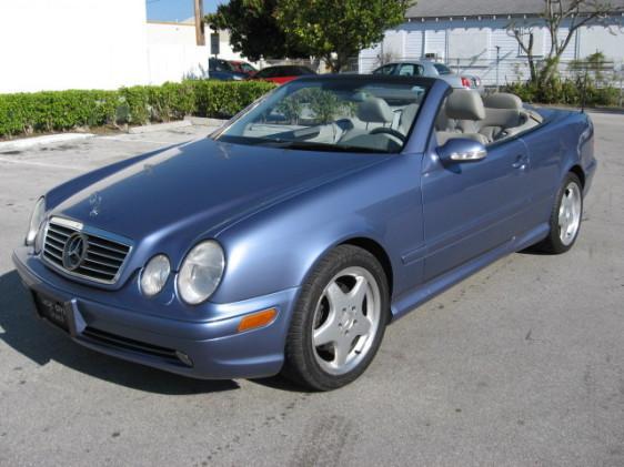 2000 Mercedes-Benz CLK Class XLE V6