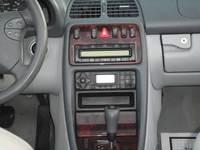 2000 Mercedes-Benz CLK Class C230 1.8K