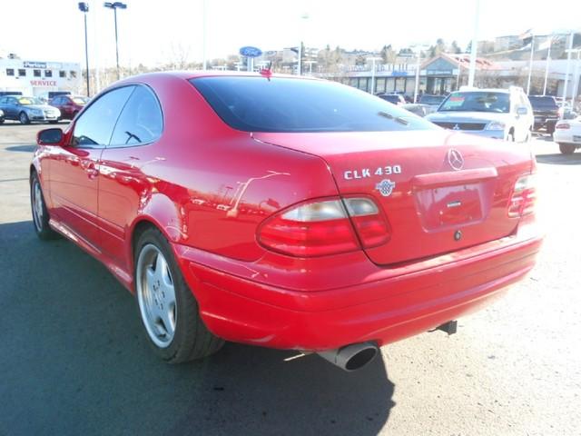 2000 Mercedes-Benz CLK Class XLE V6