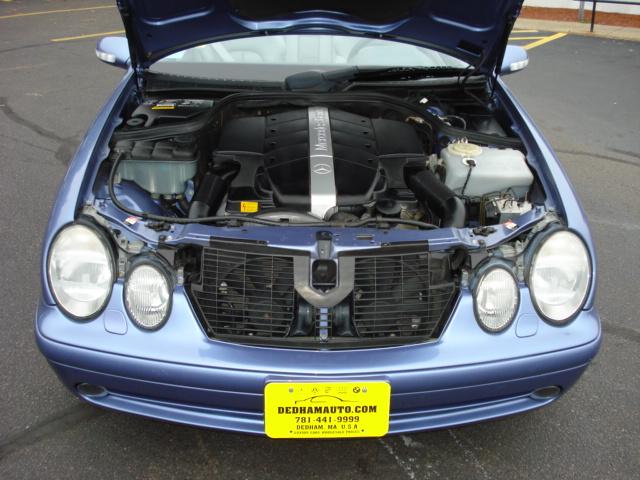 2000 Mercedes-Benz CLK Class XLE V6