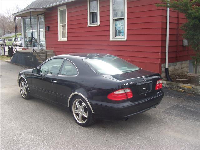 2000 Mercedes-Benz CLK Class C230 1.8K