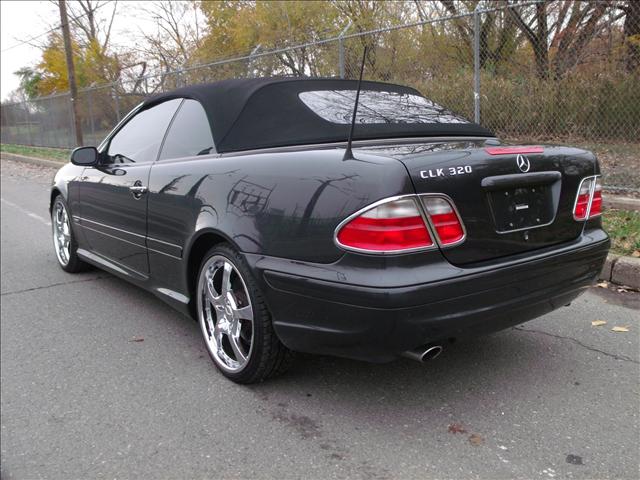 2003 Mercedes-Benz CLK Class E320 4matic