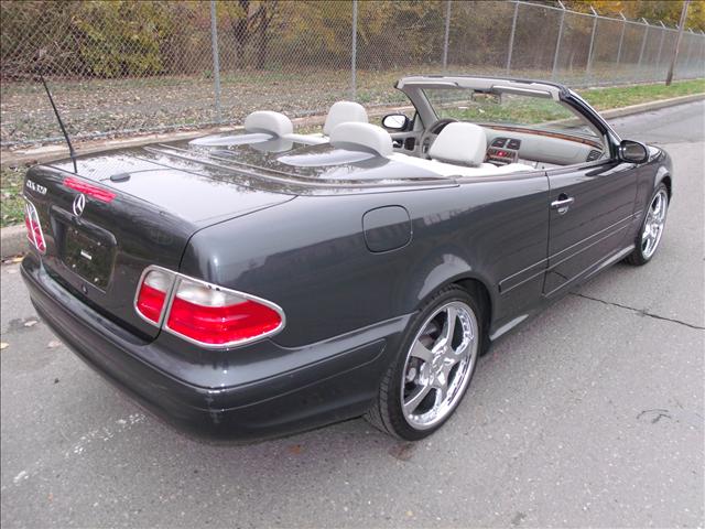 2003 Mercedes-Benz CLK Class E320 4matic