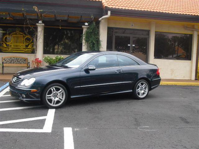 2004 Mercedes-Benz CLK Class 4dr Base 4-cyl 4WD (SE)