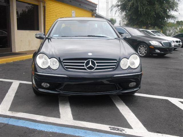 2004 Mercedes-Benz CLK Class 4dr Base 4-cyl 4WD (SE)
