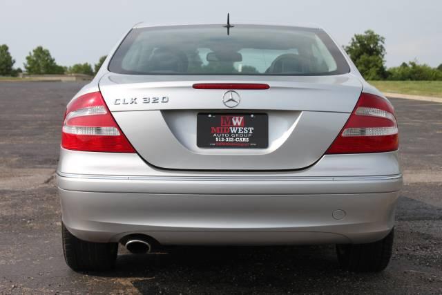 2004 Mercedes-Benz CLK Class C230 1.8K
