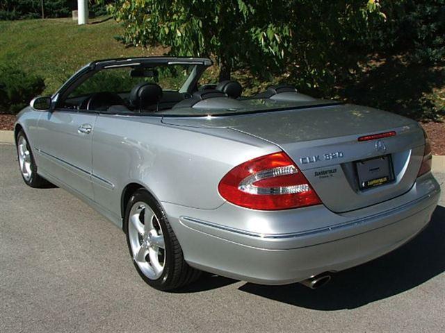 2005 Mercedes-Benz CLK Class Limited V6