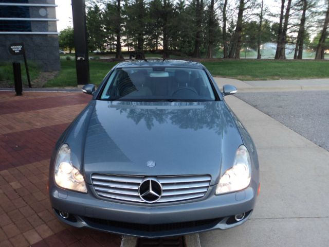 2006 Mercedes-Benz CLS-Class XLT Super Duty Cab4wd