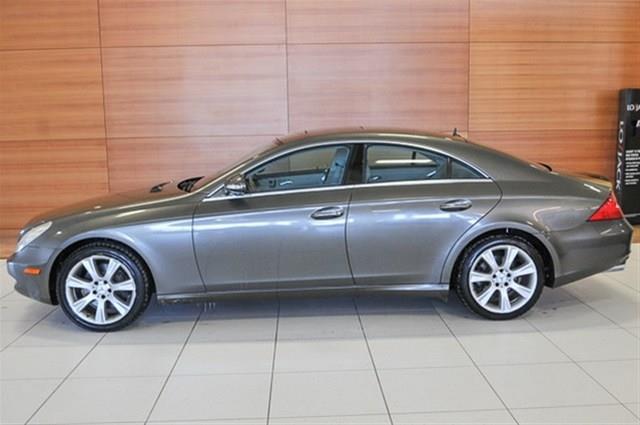 2006 Mercedes-Benz CLS-Class SE Sedan