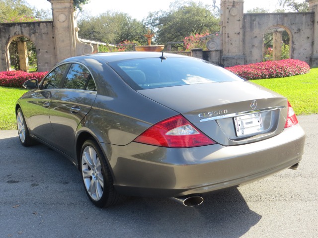 2006 Mercedes-Benz CLS-Class 4x4 V63,900 O.b.o