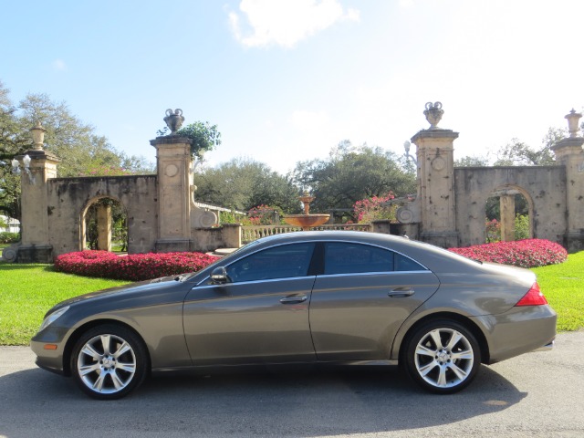2006 Mercedes-Benz CLS-Class 4x4 V63,900 O.b.o