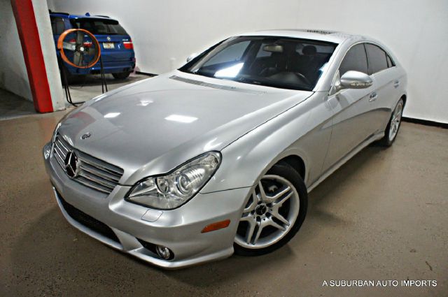 2006 Mercedes-Benz CLS-Class SXT W/ Bed Slide