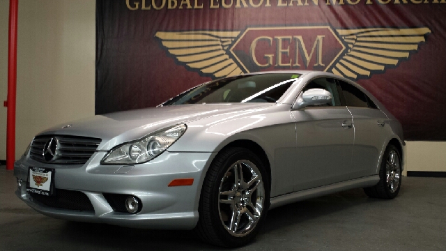 2007 Mercedes-Benz CLS-Class Extended VERY LOW Miles