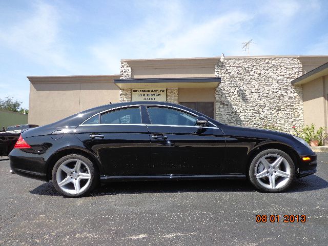 2007 Mercedes-Benz CLS-Class Extended VERY LOW Miles