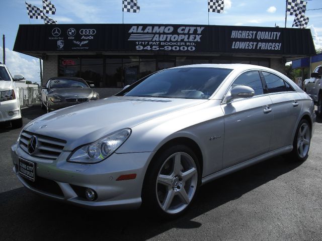 2007 Mercedes-Benz CLS-Class GS Loaded Super Clean
