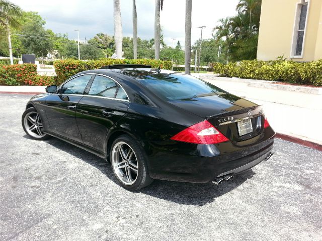 2007 Mercedes-Benz CLS-Class GS Loaded Super Clean