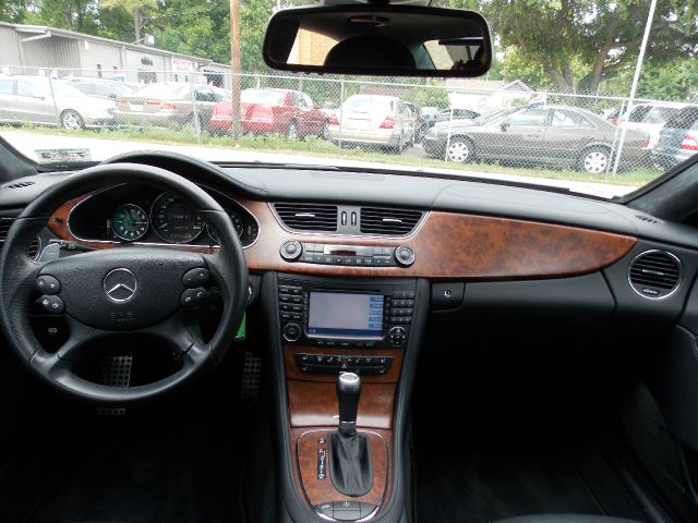 2008 Mercedes-Benz CLS-Class GS Loaded Super Clean