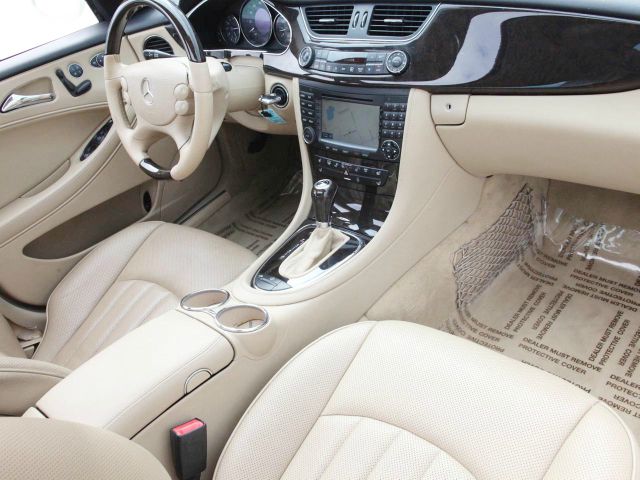2008 Mercedes-Benz CLS-Class Extended VERY LOW Miles