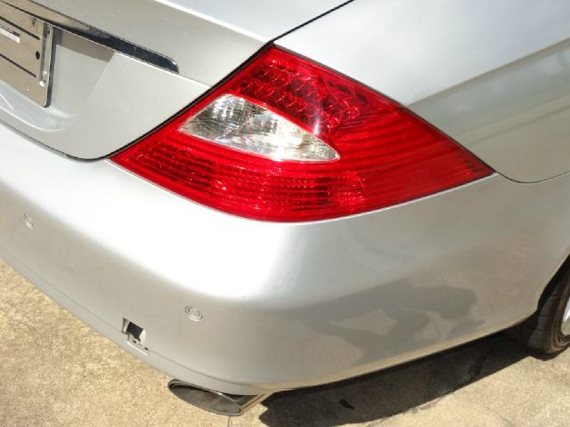 2008 Mercedes-Benz CLS-Class Extended VERY LOW Miles