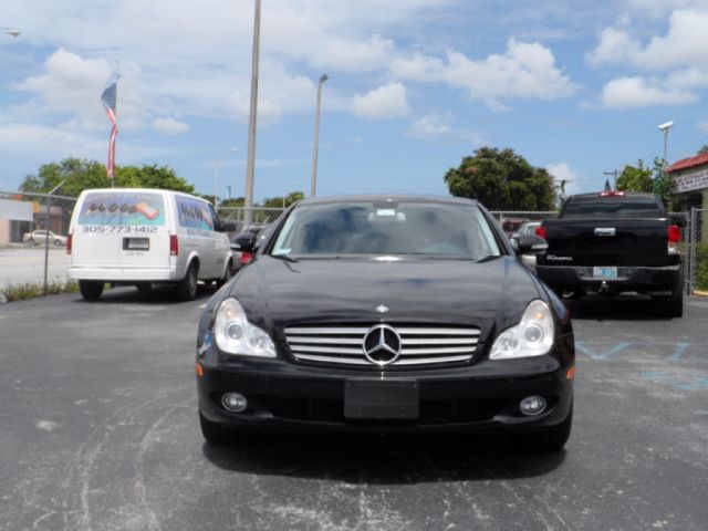2008 Mercedes-Benz CLS-Class Extended VERY LOW Miles