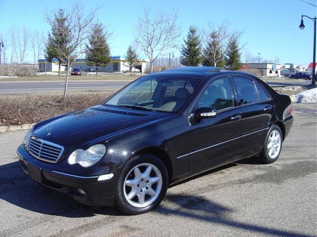 2003 Mercedes-Benz C Class 3.2 TL - Extra Sharp