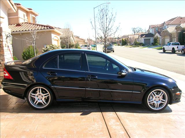 2005 Mercedes-Benz C Class 4dr Man SE