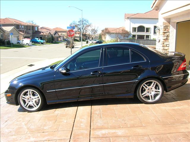 2005 Mercedes-Benz C Class 4dr Man SE