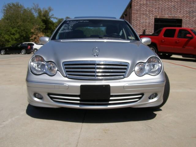 2006 Mercedes-Benz C Class 1500 Rear-wheel Drive