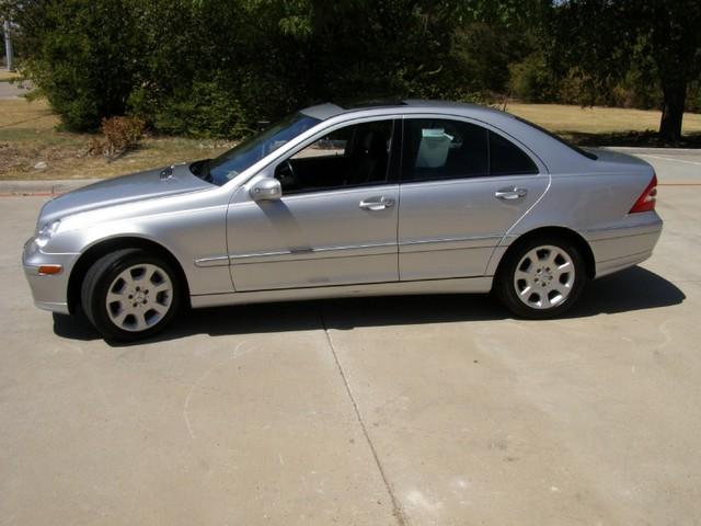 2006 Mercedes-Benz C Class 1500 Rear-wheel Drive