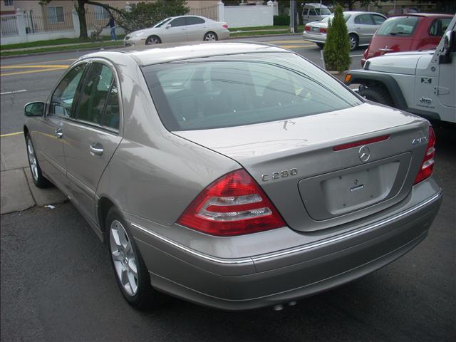 2007 Mercedes-Benz C Class V8 - AWD