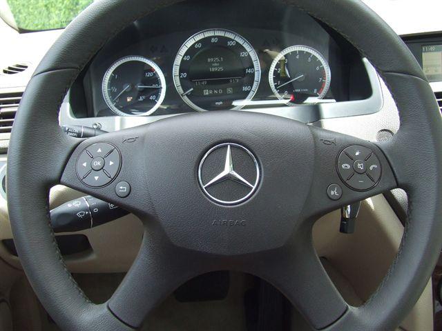 2009 Mercedes-Benz C Class 4dr Sdn Manual (natl)