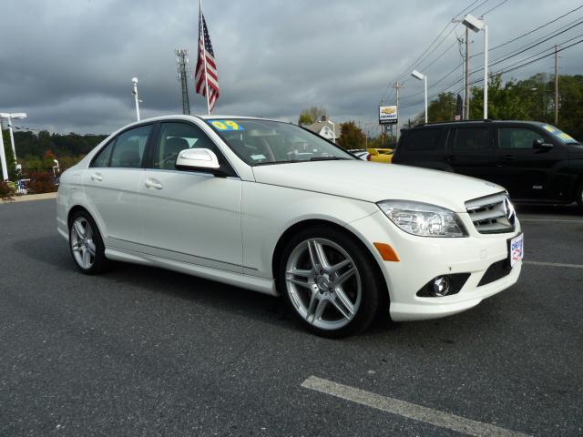 2009 Mercedes-Benz C Class SLE Pickup 4D 5 3/4 Ft