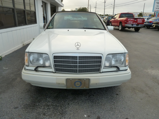 1994 Mercedes-Benz E-Class 4x4trd PKG