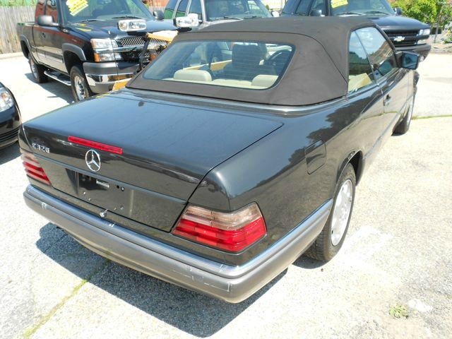 1994 Mercedes-Benz E-Class SXT