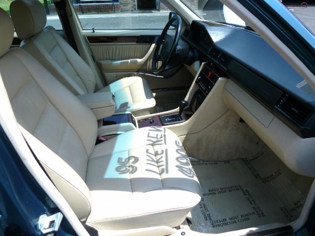 1995 Mercedes-Benz E-Class SXT