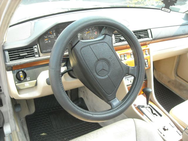 1995 Mercedes-Benz E-Class SXT