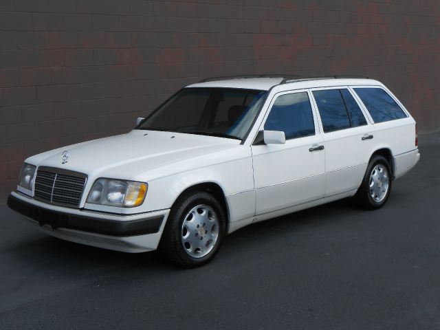 1995 Mercedes-Benz E-Class SXT