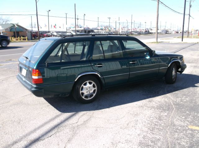 1995 Mercedes-Benz E-Class SXT
