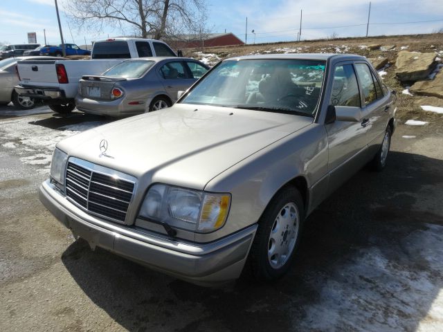 1995 Mercedes-Benz E-Class M5 --gps NAV, 2