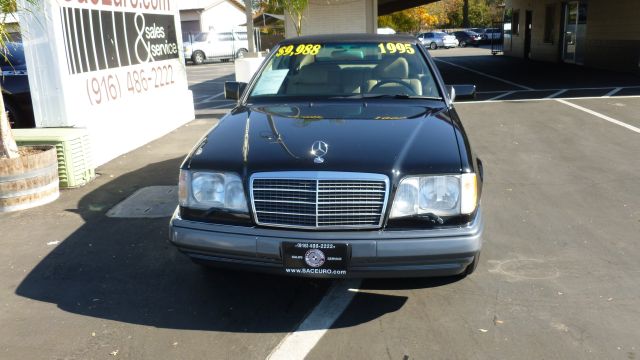 1995 Mercedes-Benz E-Class 4x4trd PKG