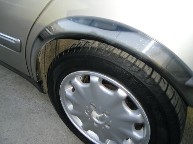 1997 Mercedes-Benz E-Class SXT