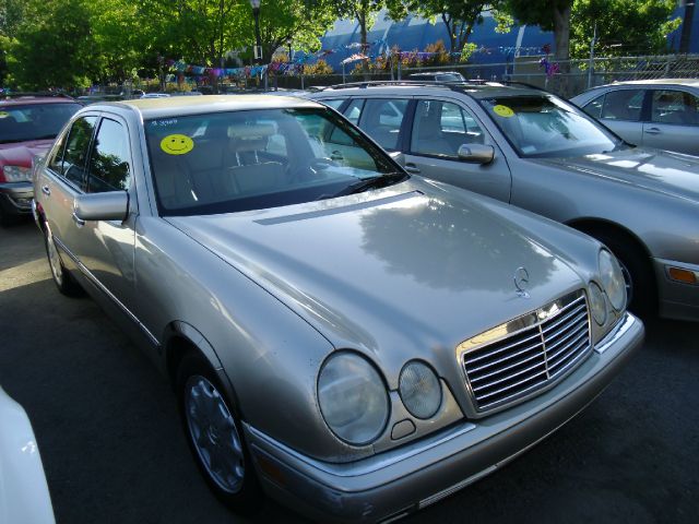 1997 Mercedes-Benz E-Class SXT